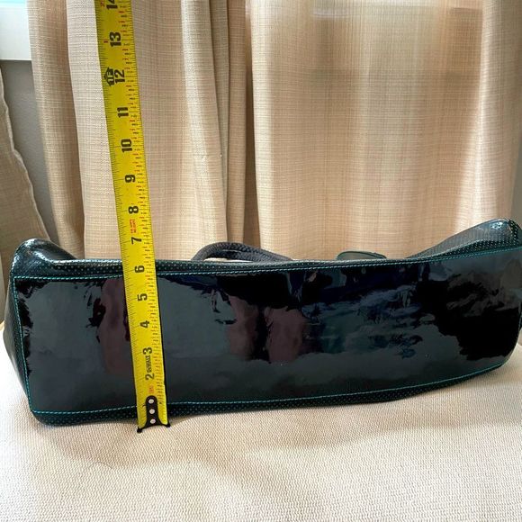 ⭐️FENDI Black Leather Tote Bag EUC - Picture 3 of 16